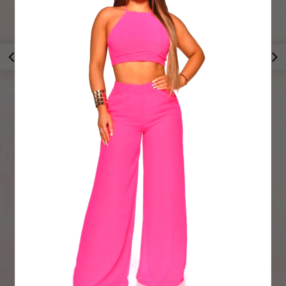 New with tags hot pink set! Palazzo pants with crop top.